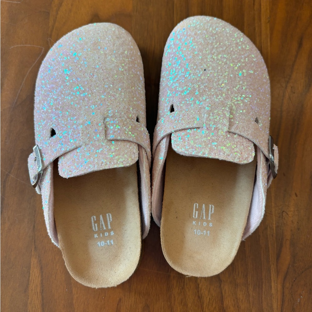 Gap kids glitter clogs